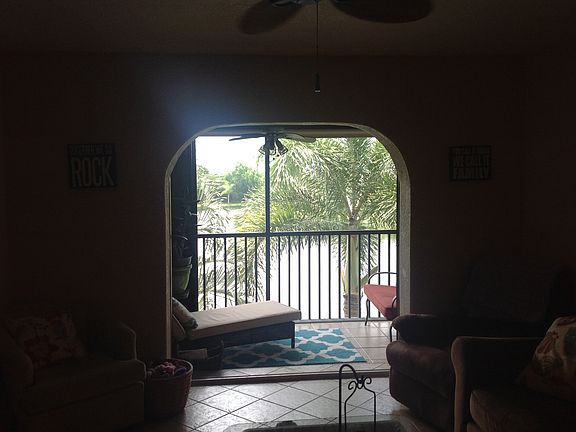 3rd image of 4024 Oakview Dr #I