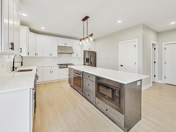 4th image of 4028 Faith Ln