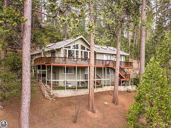 2nd image of 20771 Buttercup Cir #300A