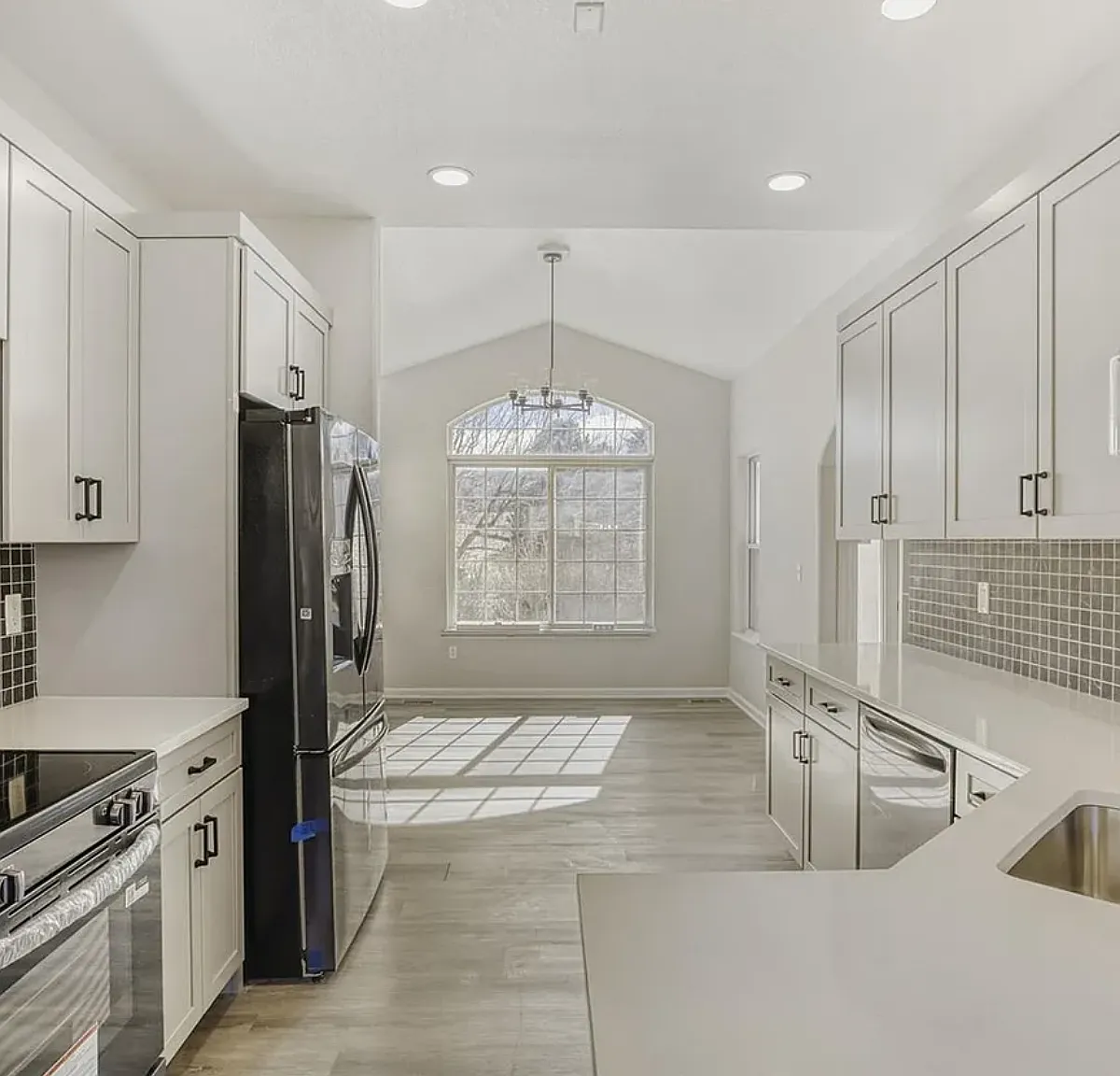 4 bed, 2634 sqft, $3,500 — Photo 3