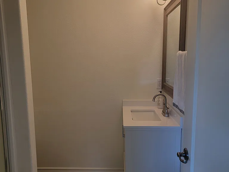 2880 W Ravenna St — Photo 32