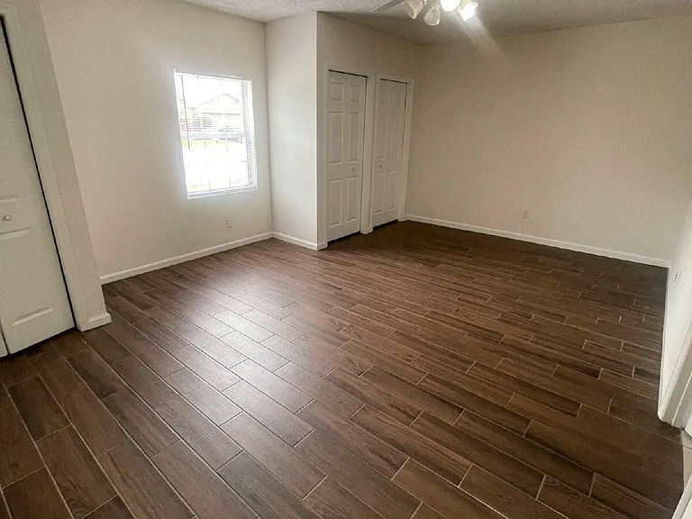 2910 Cool Breeze Cir — Photo 16