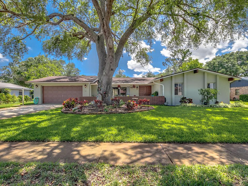 1st image of 4241 Longbow Dr