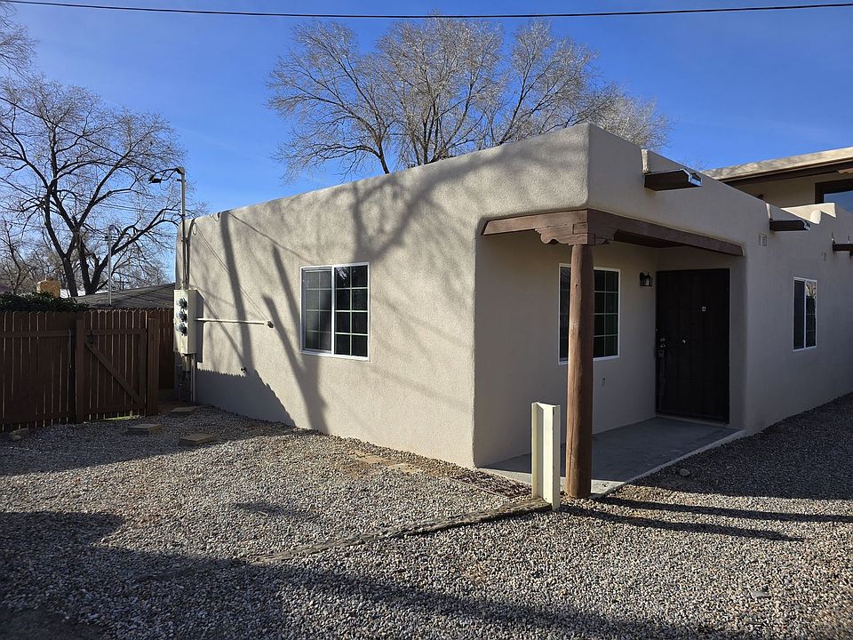 1st image of 522A Juniper Dr
