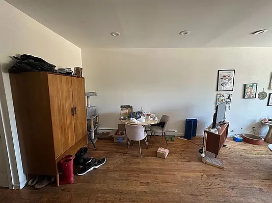 Rented by Yup Realty LLC | media 14