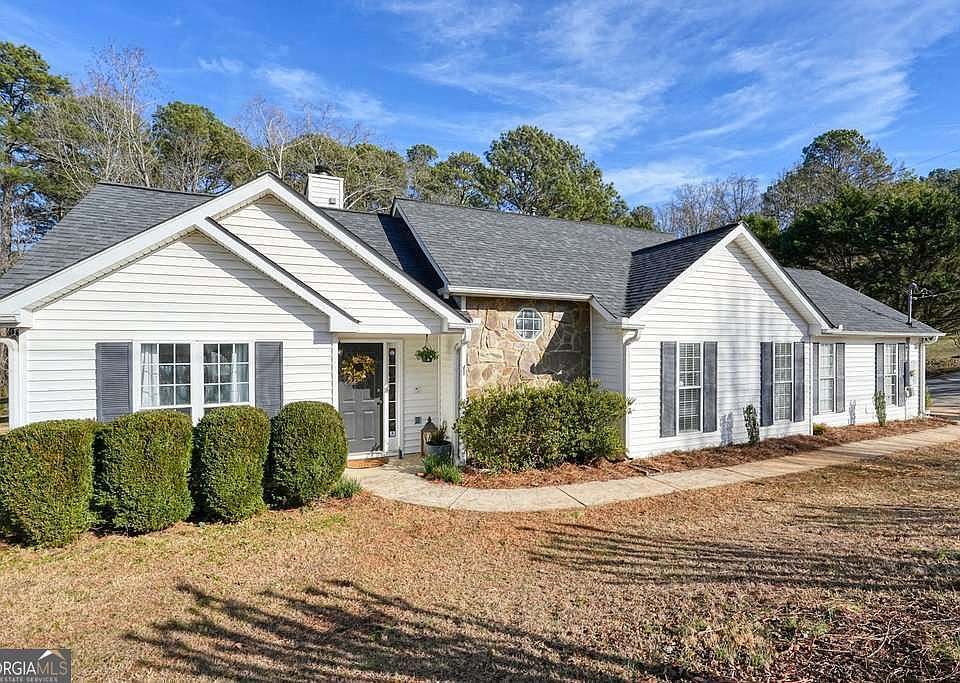 1st image of 101 Magnolia Springs Ln