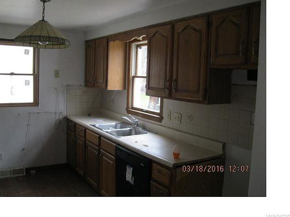2nd image of 4011 Lincoln Ave