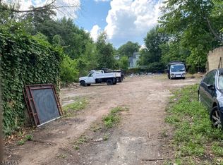105 N Clinton St, East Orange, NJ