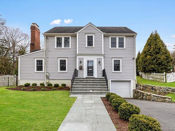 2nd image of 12 Robin Hill Road