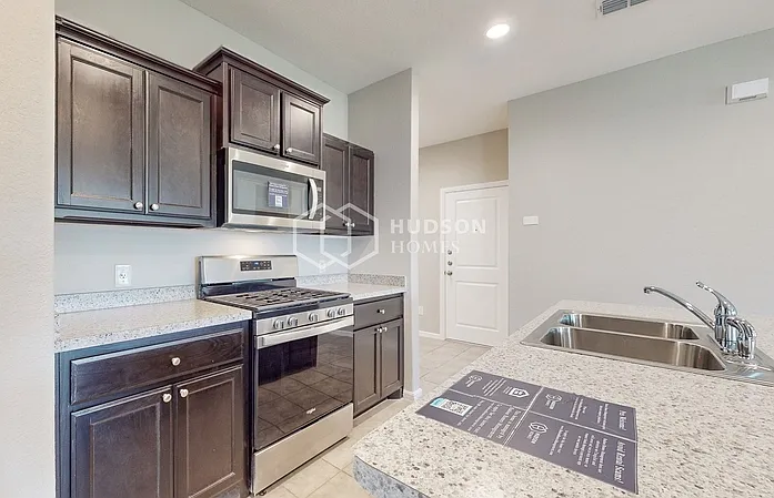 16537 Milwaukee St — Photo 10