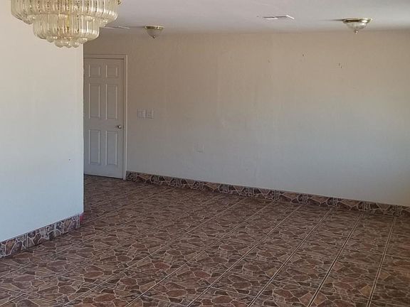 3rd image of 3601 W San Miguel Ave