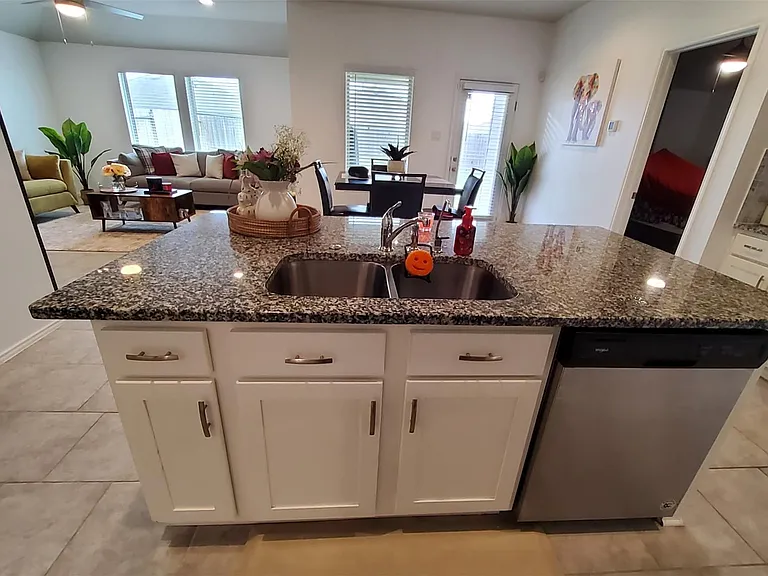 22607 Castello Lakes Dr — Photo 12