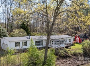 89 Mount Airy Rd, Marshall, NC 28753