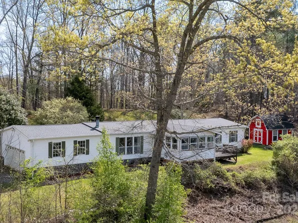 89 Mount Airy Rd, Marshall, NC 28753