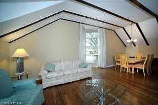 2nd image of 2800 Buckingham Ave