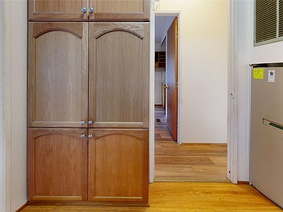 5th image of 2600 E Division Street #42