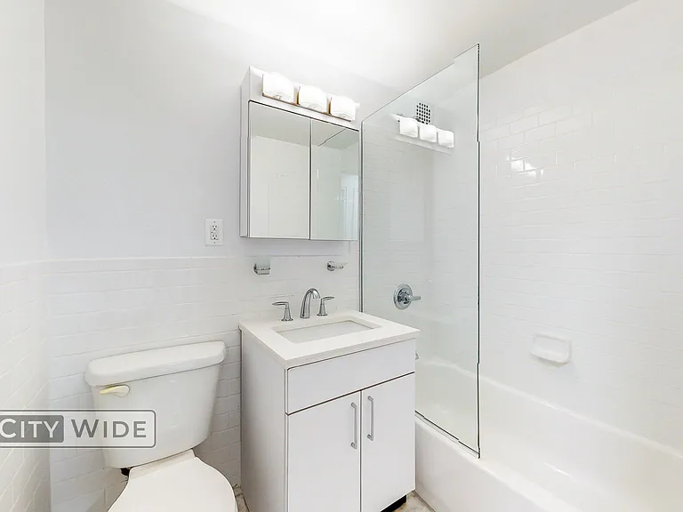 219 E 69th St #10D — Photo 6