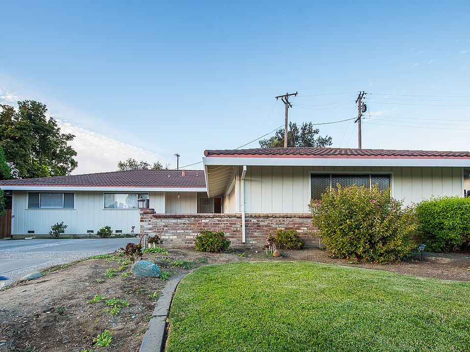 1st image of 36 W Southwood Dr