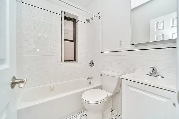 Rented by Living New York | media 13