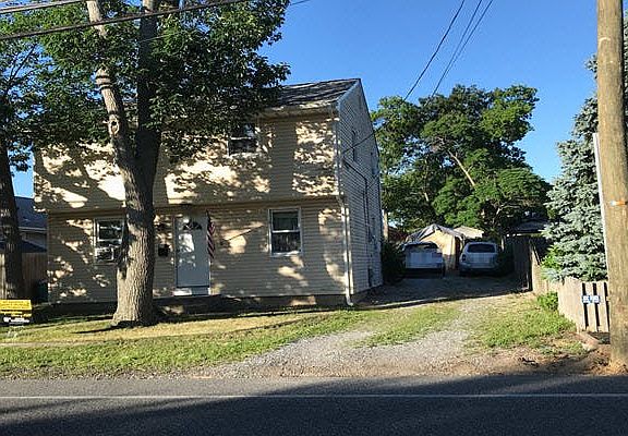 2nd image of 3202 Herbertsville Rd