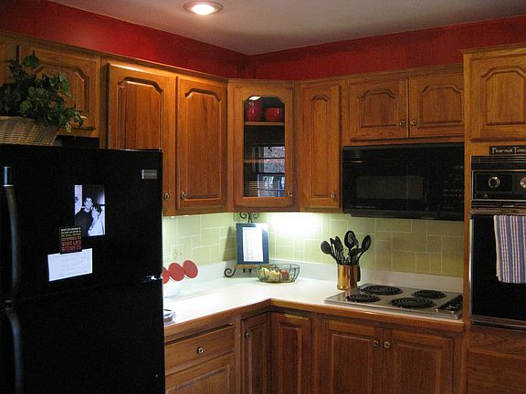 2nd image of 2107 Middlebury St