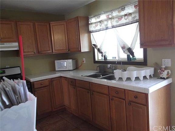 2nd image of 1276 Genevieve St