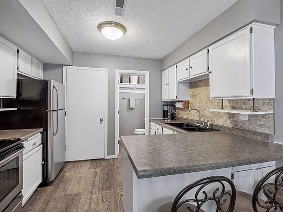 5th image of 1748 Karis Way