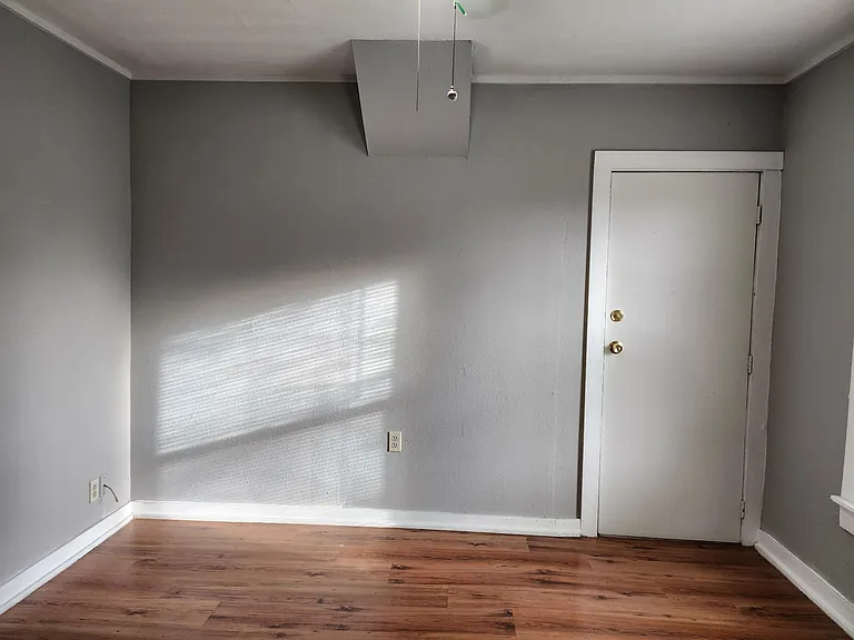 1st bedroom
