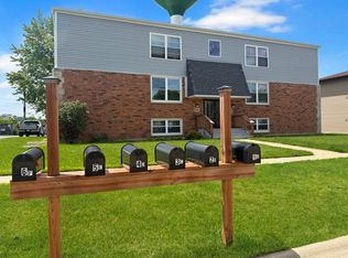 10407 N Church St APT 2, Huntley, IL 60142