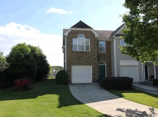 6256 Shoreview Cir, Flowery Branch, GA 30542