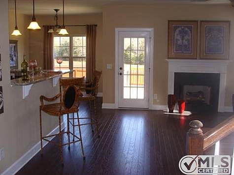 4th image of 8233 Middlewick Ln