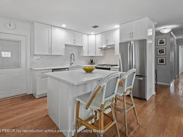 2401 Country Oaks Ln, Palm Beach Gardens, FL 33410