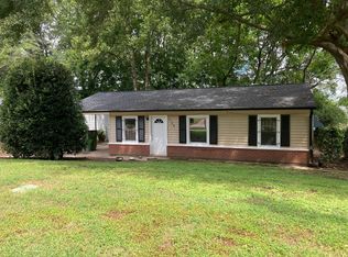 2728 Mango Cir NW, Atlanta, GA 30318