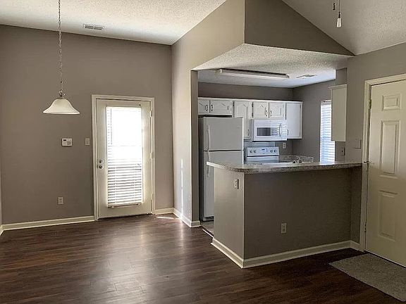 5th image of 8331 Creek Front Dr #1