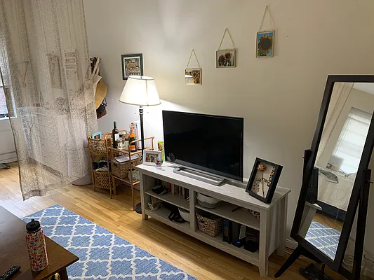 Rented by Prince Real Estate Associates LLC | media 20