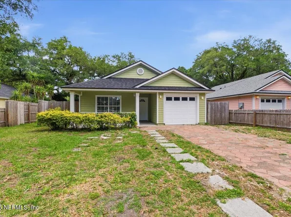 3907 ADIROLF Road, Jacksonville, FL 32207