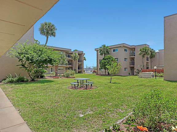 3rd image of 3150 N Harbor City Blvd APT 128