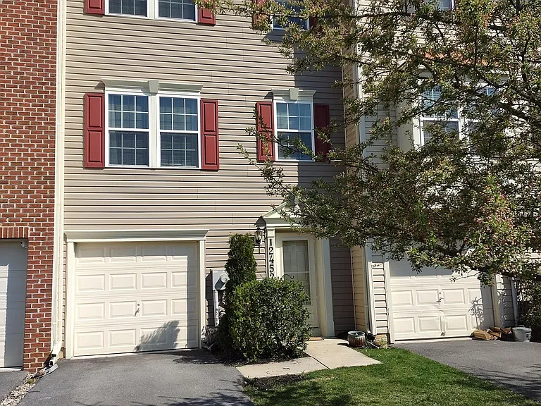 12452 Jackson Ave — Photo 1