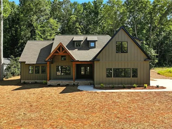 7259 Yadkinville Rd, Pfafftown, NC 27024