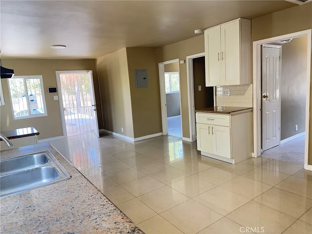 2 bed, 650 sqft, $2,650 — Photo 4