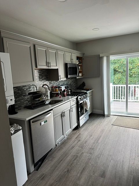 1st image of 31 Adrian St #2