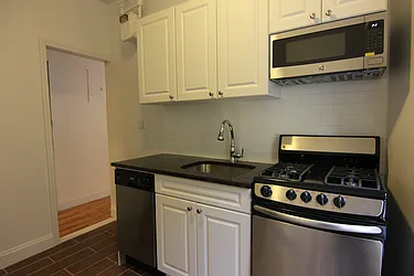 Rented by HOLTON REAL ESTATE INC.