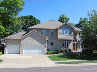 801 W Scottwood Dr, Peoria, IL 61615