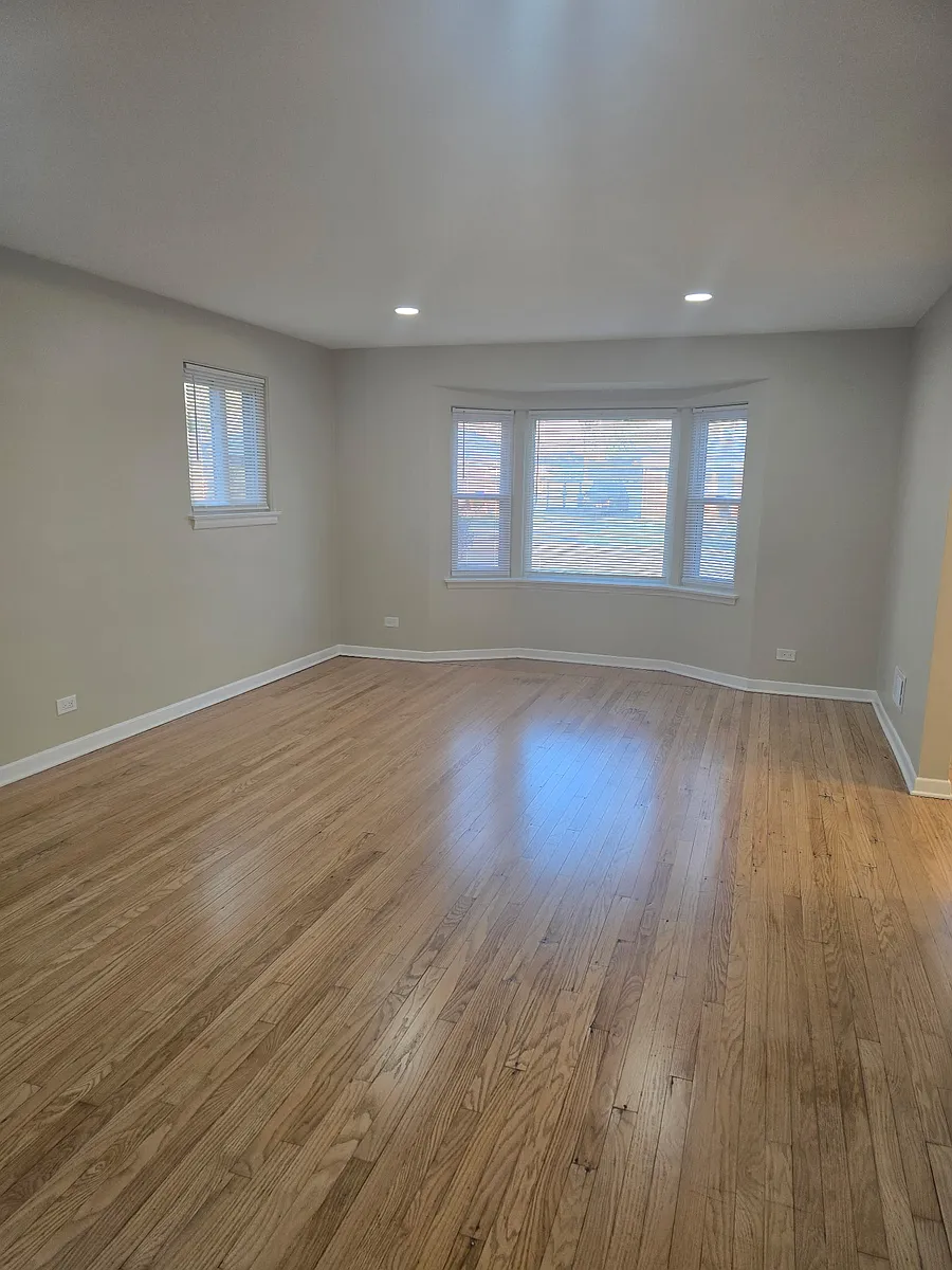 Building Photo - 4116 W 109th St
