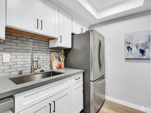 4th image of 14640 NE 32nd Street #D6