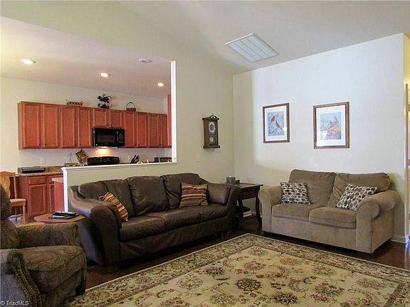4th image of 1594 Langdon Village Dr