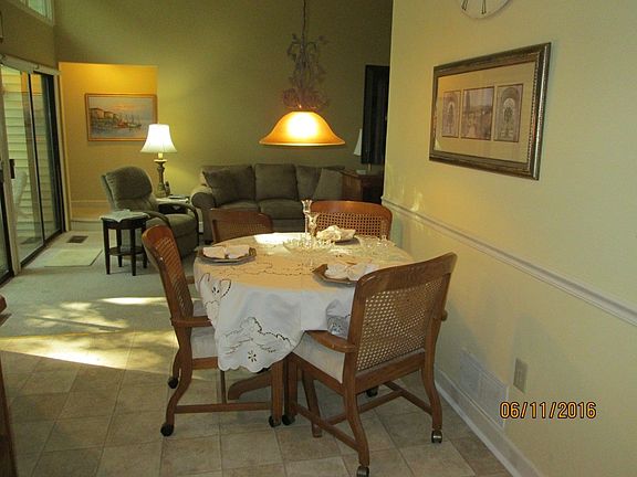 5th image of 4381 Hapsburg Way