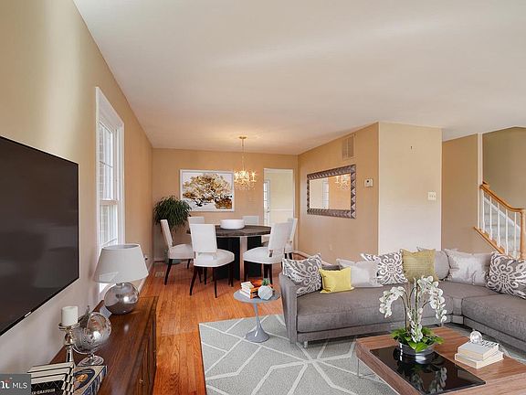5th image of 2943 Waterford Ct