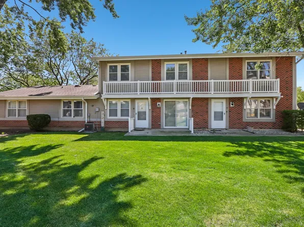 205 College Dr Unit C, Bloomingdale, IL 60108