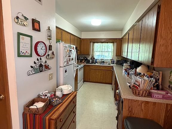 5th image of 3212 Northbrook Dr